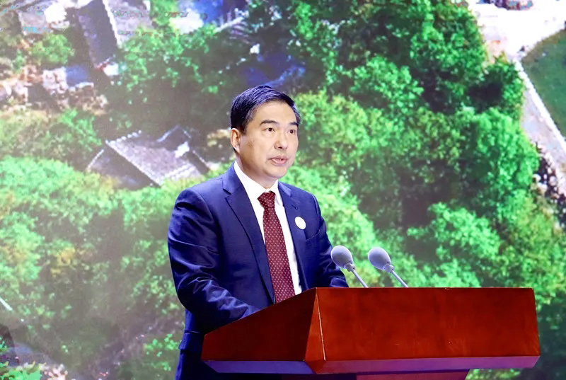 甘肅省副省長(zhǎng)、隴南市委書(shū)記孫雪濤發(fā)表演講